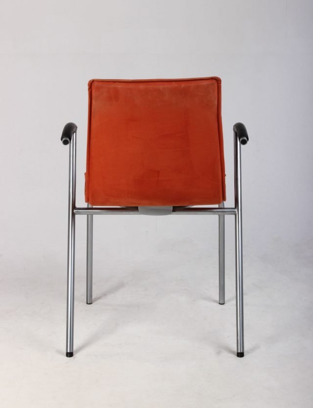 orange stol