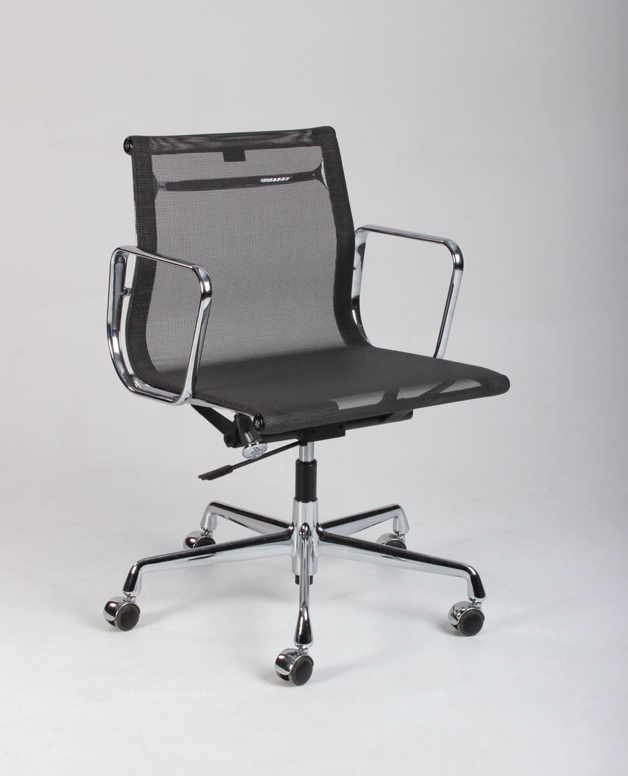 Charles Eames EA118 kontorstol i sort og krom | Køb brugt og penge!
